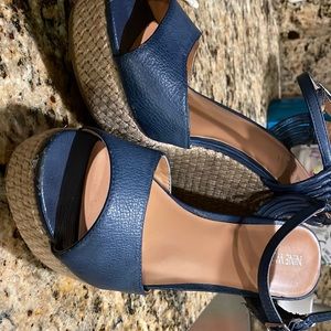 Adorable Nine West Sandals 8.5